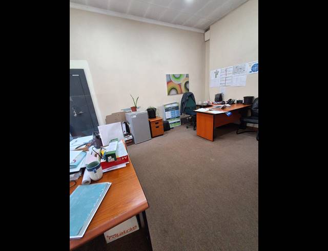 363M² OFFICE FOR SALE IN VEREENIGING CENTRAL